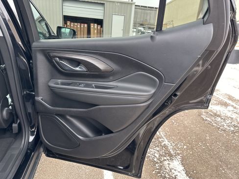 Used 2024 GMC Terrain SLT image 42
