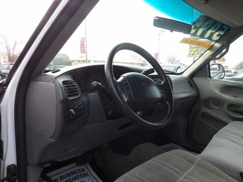 Used 1997 Ford F150 XLT image 6