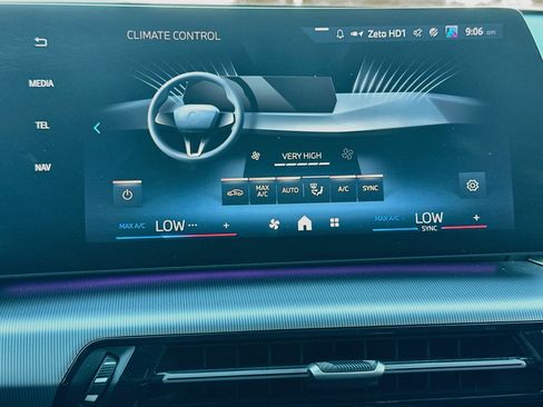 Certified 2024 BMW X1 xDrive28i w/ Convenience Package AWD/4WD image 16
