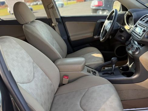 Used 2012 Toyota RAV4 image 38