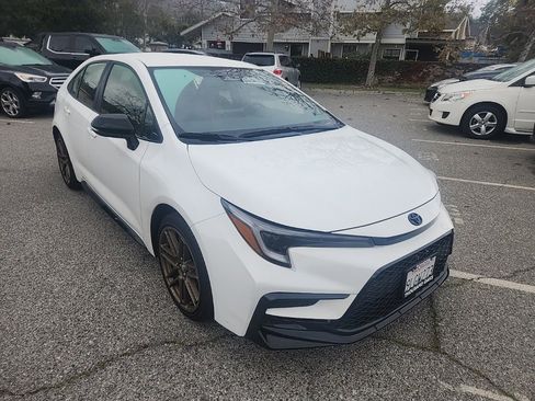 Used 2024 Toyota Corolla Hybrid Sedan image 7