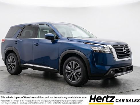 Used 2025 Nissan Pathfinder SV FWD image 1