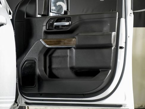 Used 2022 Chevrolet Silverado 2500 LT w/ Convenience Package image 35