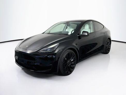 Used 2022 Tesla Model Y Performance AWD/4WD image 3