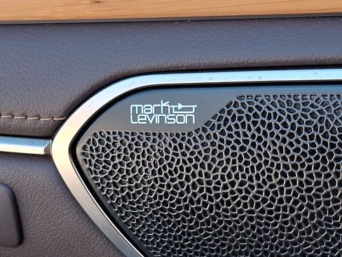 Used 2019 Lexus ES 350 Ultra Luxury image 27