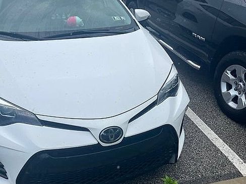 Used 2018 Toyota Corolla SE FWD image 15
