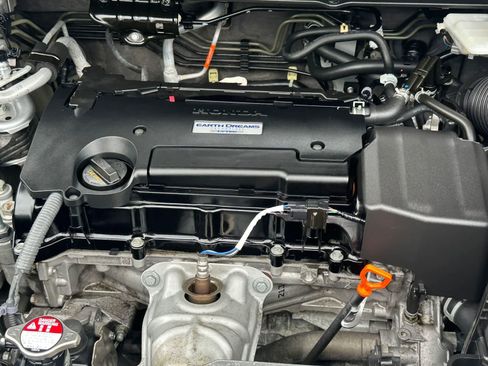 Used 2019 Honda CR-V LX image 7