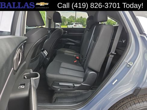Used 2023 Kia Sorento LX AWD/4WD image 22