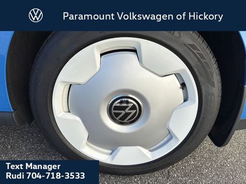 New 2025 Volkswagen ID. Buzz 1st Edition image 38