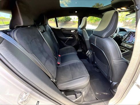 Used 2023 Volvo C40 P8 Recharge Plus AWD/4WD image 30
