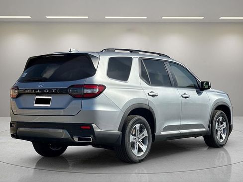 New 2026 Honda Pilot EX-L image 5