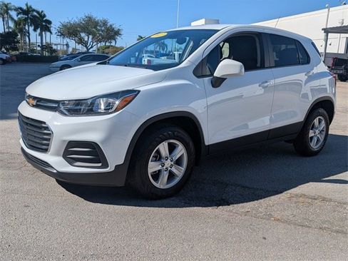 Used 2022 Chevrolet Trax LS w/ Tint and Cruise Package image 3