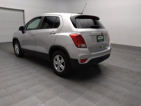 Used 2020 Chevrolet Trax LS w/ Tint and Cruise Package image 5