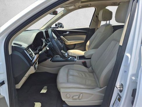 Used 2018 Audi Q5 2.0T Premium Plus w/ Premium Plus Package AWD/4WD image 9