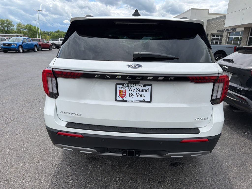 New 2026 Ford Explorer Active w/ Active Comfort Package AWD/4WD image 4