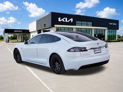 Used 2016 Tesla Model S 75D AWD/4WD image 7