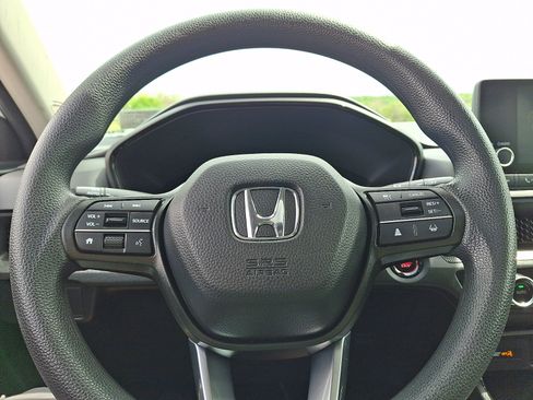 Certified 2024 Honda CR-V EX image 19