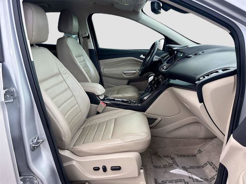 Used 2016 Ford Escape Titanium image 30