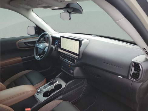 New 2025 Ford Bronco Sport Outer Banks image 31