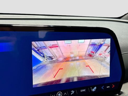 New 2026 Chevrolet Traverse LT w/ Sun and Wheel Package image 14