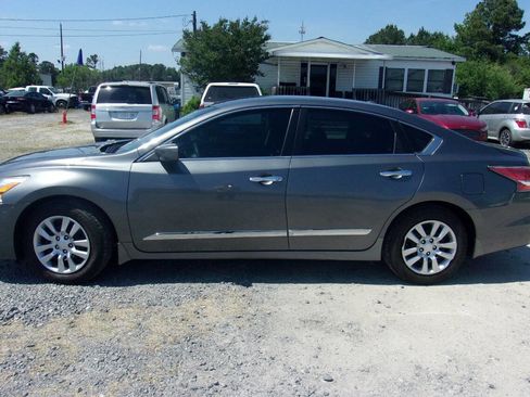 Used 2015 Nissan Altima 2.5 S w/ Power Driver Seat Package image 4