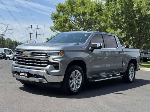 Used 2024 Chevrolet Silverado 1500 LTZ AWD/4WD image 26