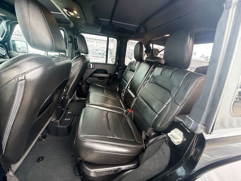 Used 2023 Jeep Wrangler Unlimited Sahara AWD/4WD image 26