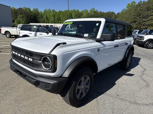 Used 2025 Ford Bronco Big Bend AWD/4WD image 3
