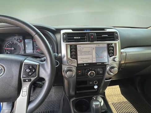 Used 2021 Toyota 4Runner SR5 Premium w/ Moonroof Package AWD/4WD image 11
