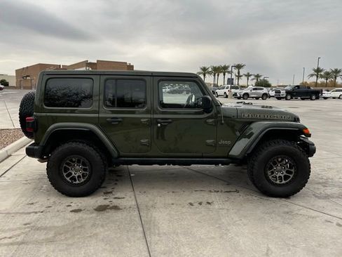 Used 2022 Jeep Wrangler Unlimited Rubicon w/ Xtreme Recon 35" Tire Package image 3