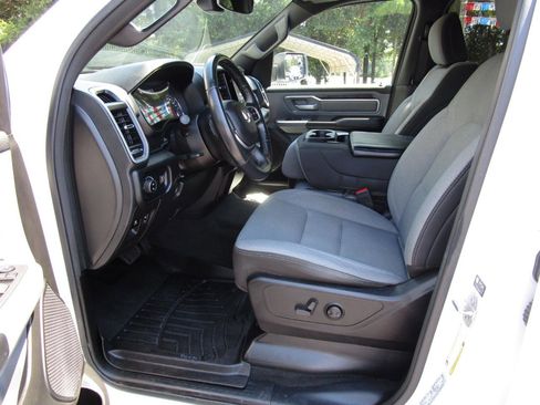 Used 2022 RAM 1500 Big Horn AWD/4WD image 18