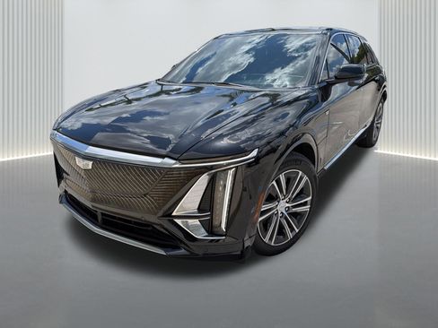 Used 2023 Cadillac Lyriq 2WD image 1