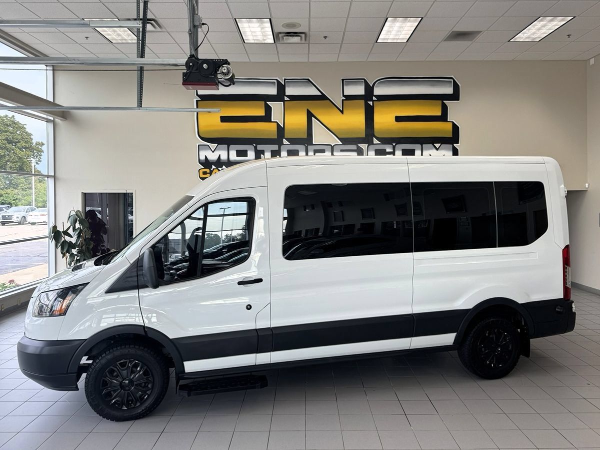 Used 2017 Ford Transit 150 148 Medium Roof RWD image 4