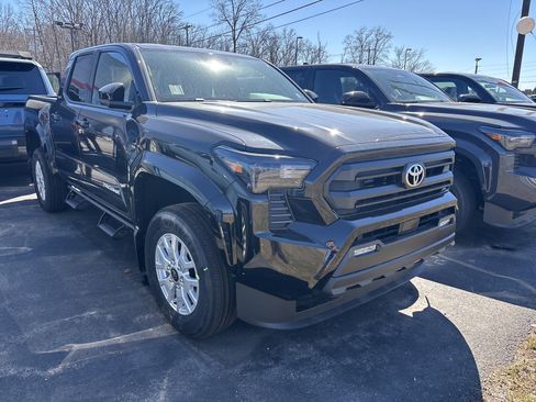New 2026 Toyota Tacoma SR5 image 1