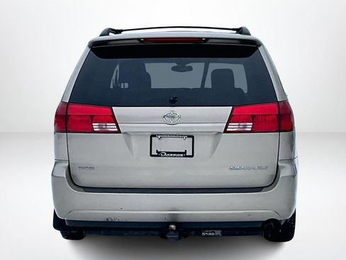 Used 2004 Toyota Sienna XLE image 6