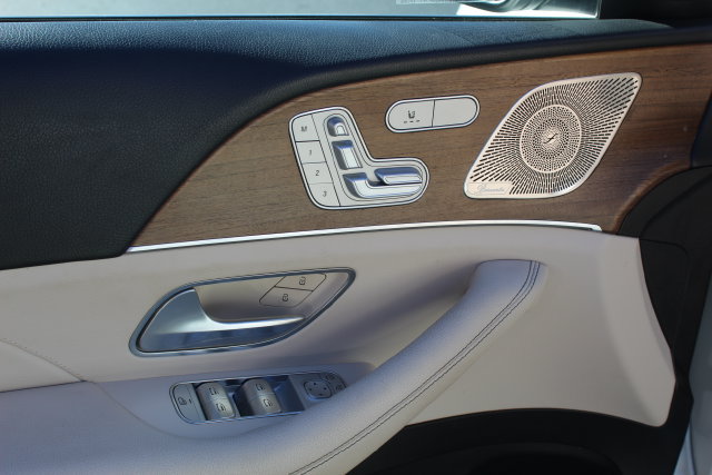 Used 2021 Mercedes-Benz GLE 350 4MATIC image 17