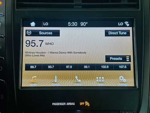 Used 2017 Lincoln MKC Premiere FWD image 19