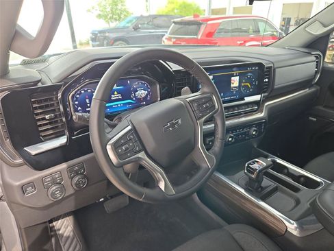 Used 2026 Chevrolet Silverado 1500 RST w/ Convenience Package II AWD/4WD image 9