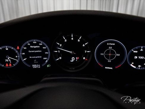 Used 2021 Porsche 911 Carrera RWD image 40