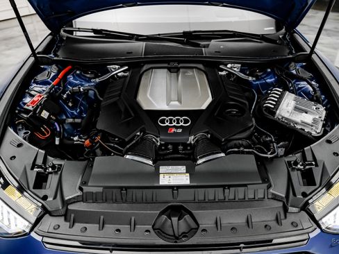 Used 2025 Audi RS 6 performance image 94