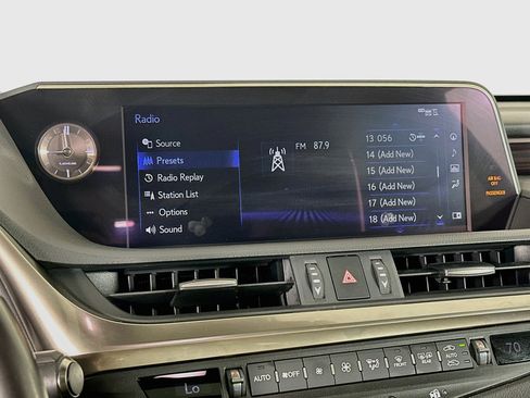 Used 2019 Lexus ES 350 w/ Premium Package FWD image 21