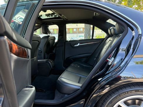 Used 2014 Mercedes-Benz C 250 Sedan image 11