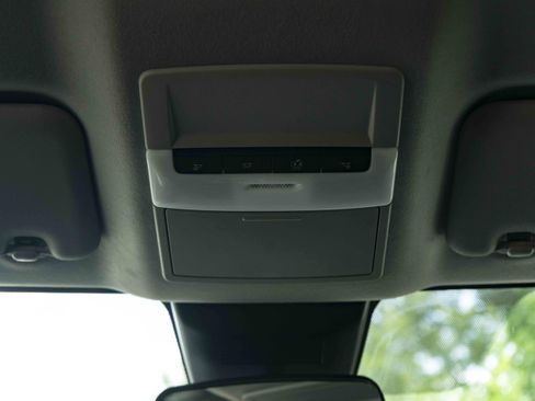 Used 2023 Nissan Sentra SV FWD image 33