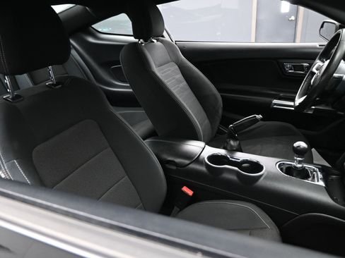 Used 2015 Ford Mustang Coupe image 21