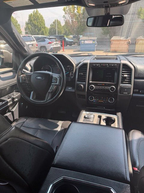 Used 2018 Ford Expedition XLT w/ Equipment Group 202A AWD/4WD image 26