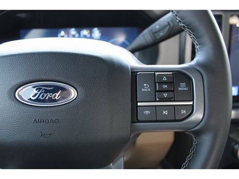 Used 2025 Ford F250 Lariat w/ Lariat Ultimate Package AWD/4WD image 27