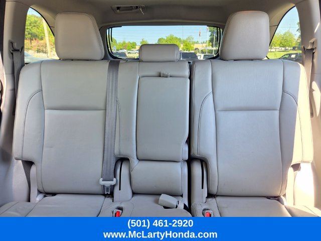 Used 2018 Toyota Highlander XLE FWD image 11