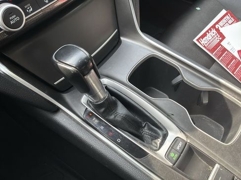 Used 2019 Honda Accord Sport image 26
