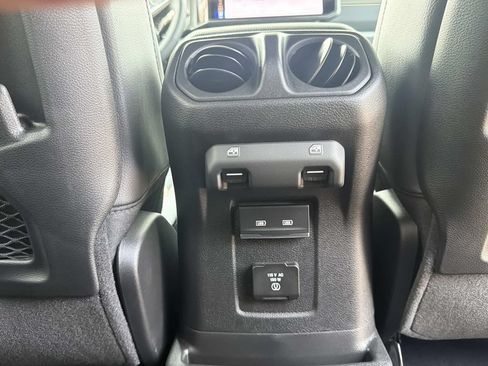 New 2026 Jeep Wrangler Unlimited Sahara AWD/4WD image 24