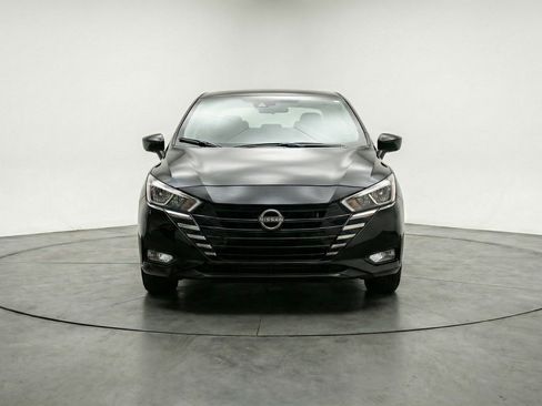 Used 2025 Nissan Versa SV w/ Trunk Package image 2